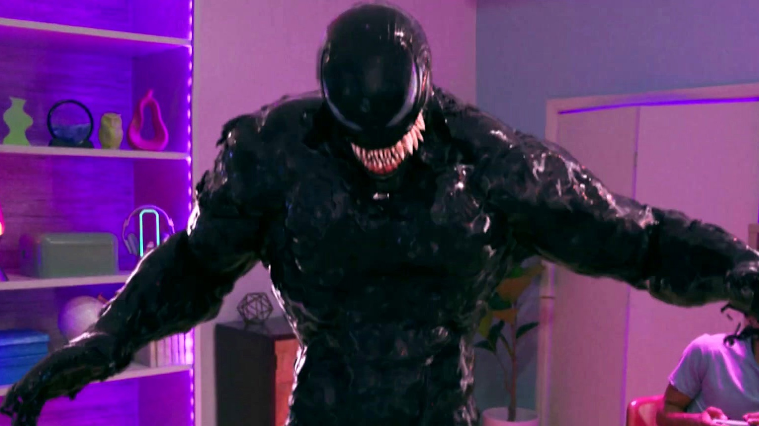 Venom: The Last Dance: Hero (Trailer)