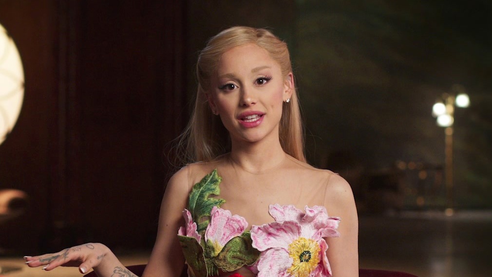 Wicked: Impact Of Singing Live (Featurette)