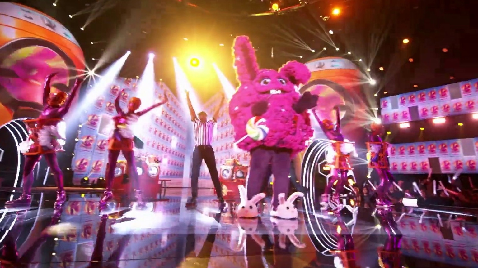 The Masked Singer: Dust Bunny Energizes With Sweet Caroline