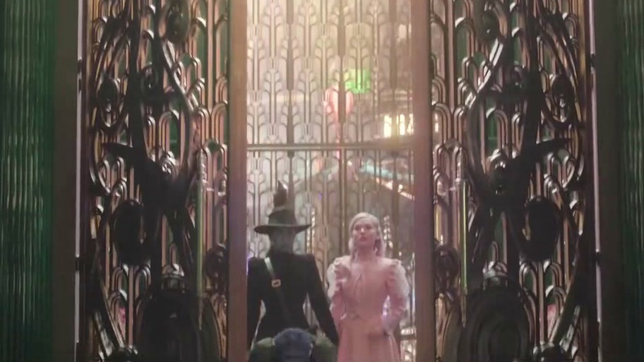 Wicked: New Welcome To Oz (Hispanic Market Spot)