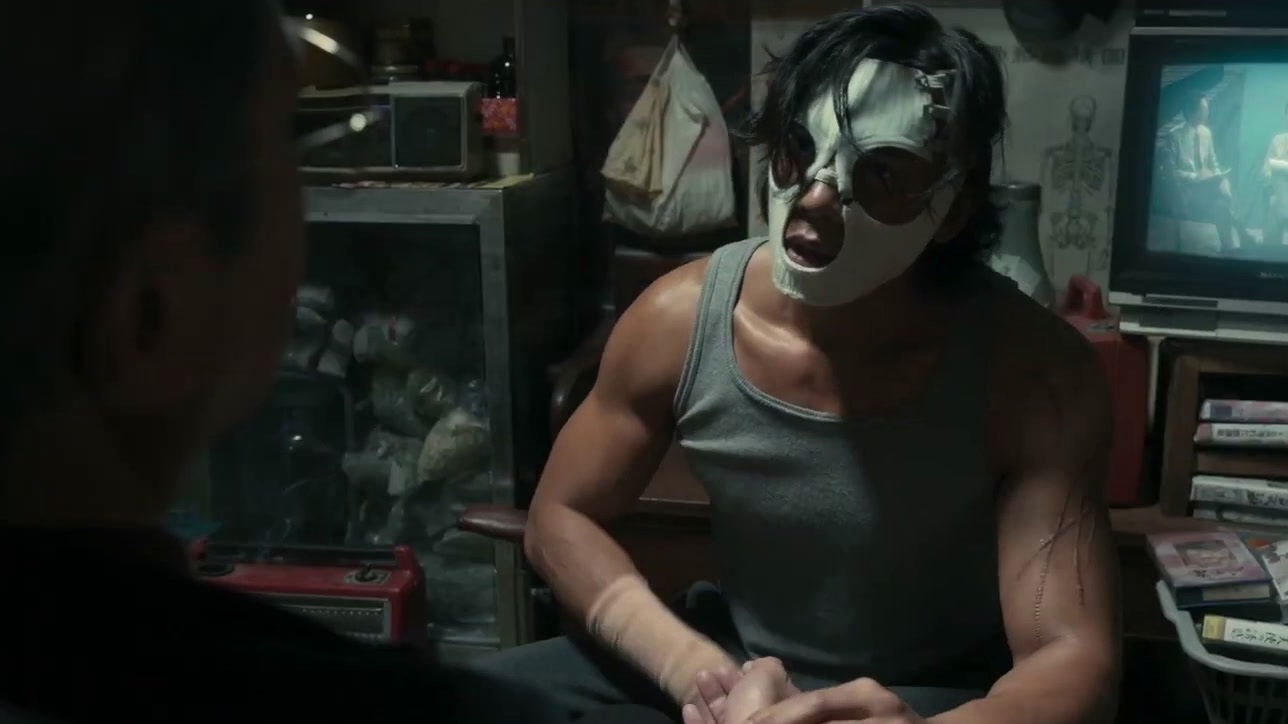 Twilight Of The Warriors: Walled In: Four Sons (US Featurette)