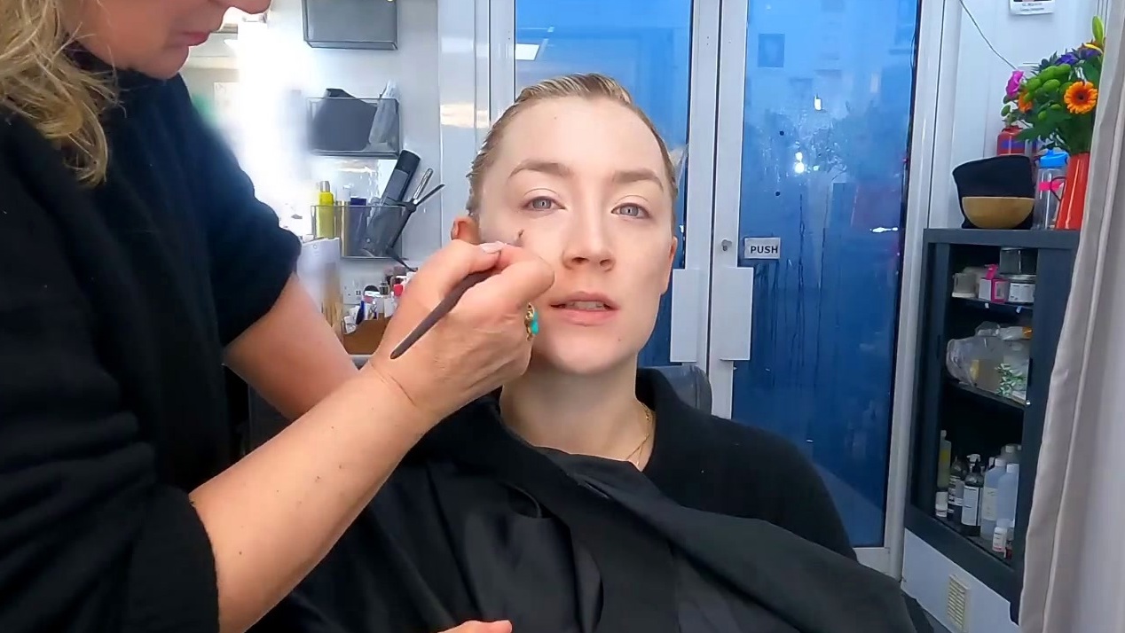 Blitz: Behind Saoirse Ronan's Iconic 1940s Look