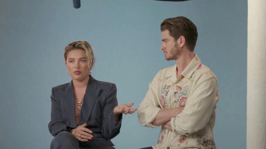 We Live In Time: Chemistry (UK Featurette)