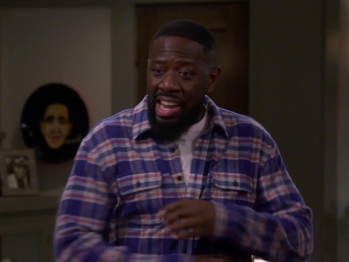 The Neighborhood: New Head Coach