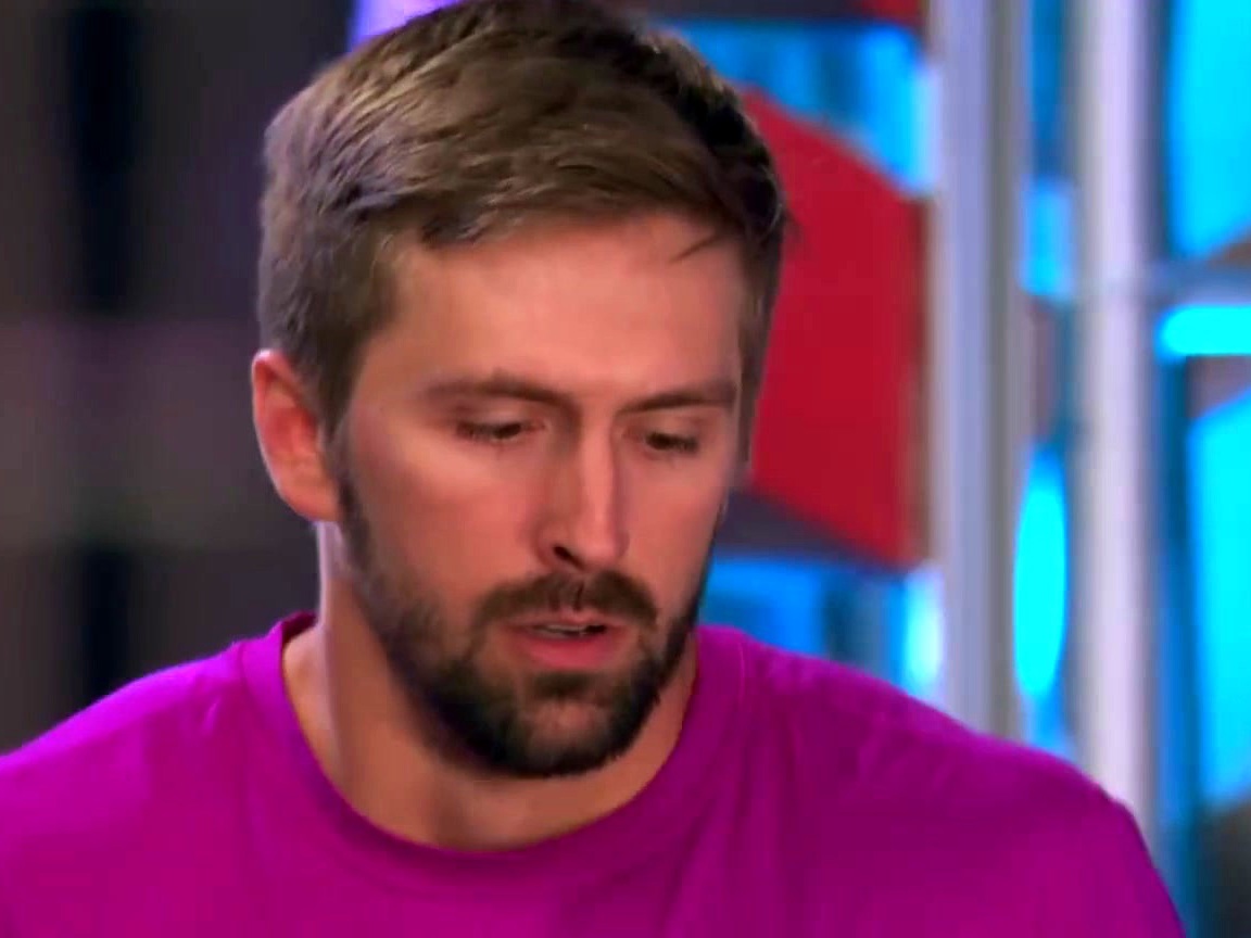 American Ninja Warrior: Stuntman Gets Taken Out On Final Obstacle