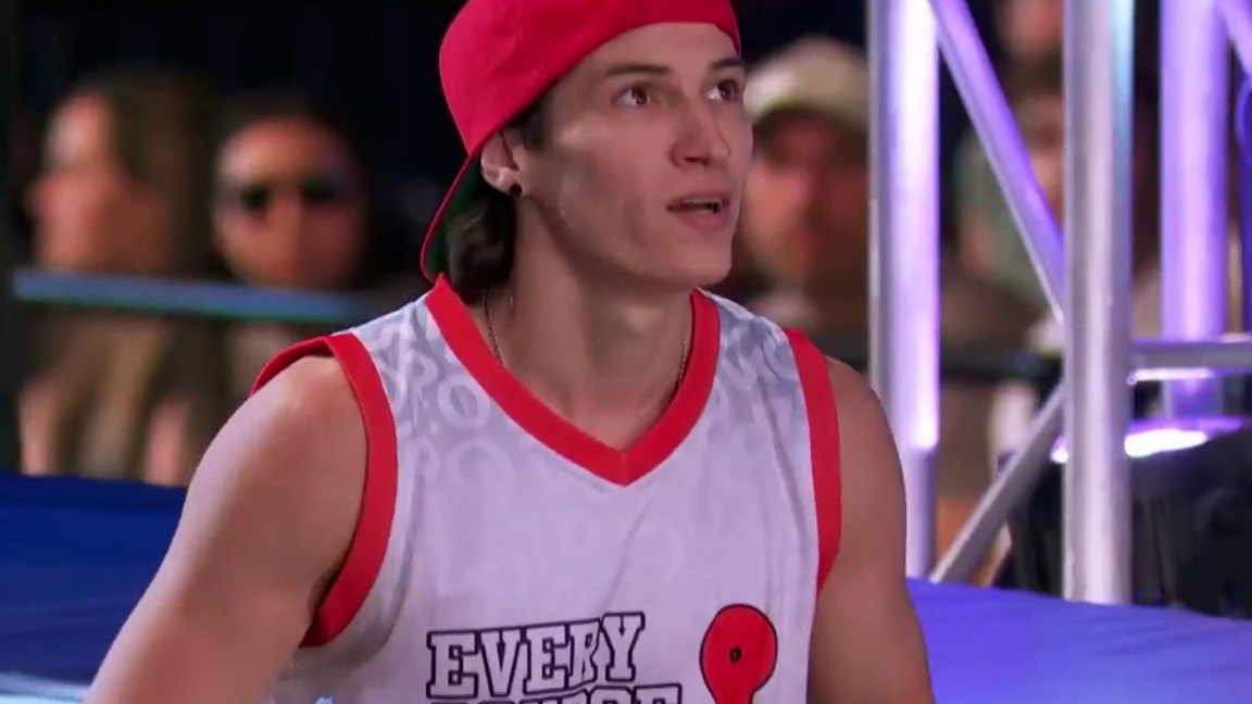 American Ninja Warrior: Ninja Coach Zooms Through The Course And Hits Buzzer