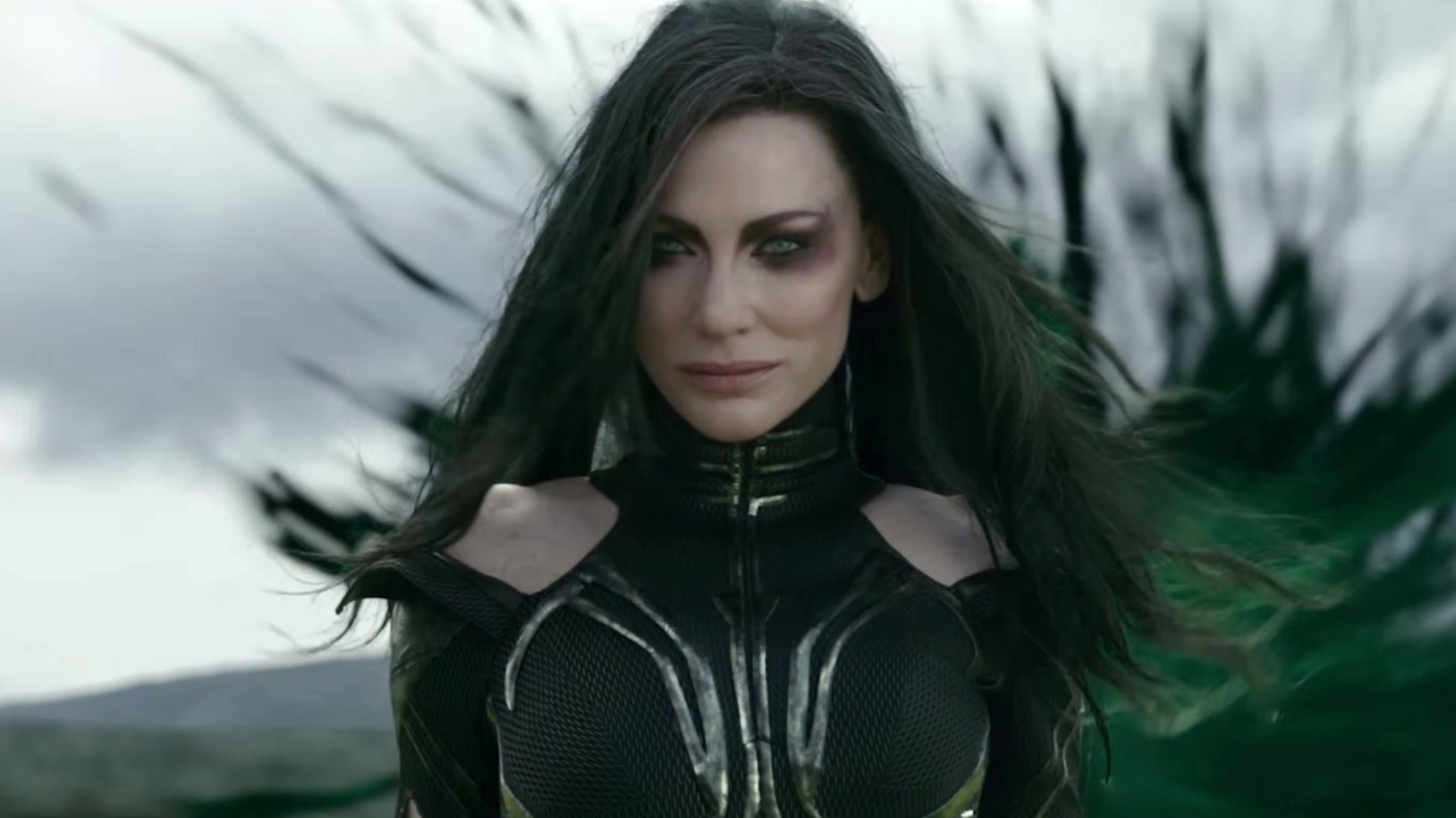 Thor: Ragnarok: Thor And Loki Meet Hela