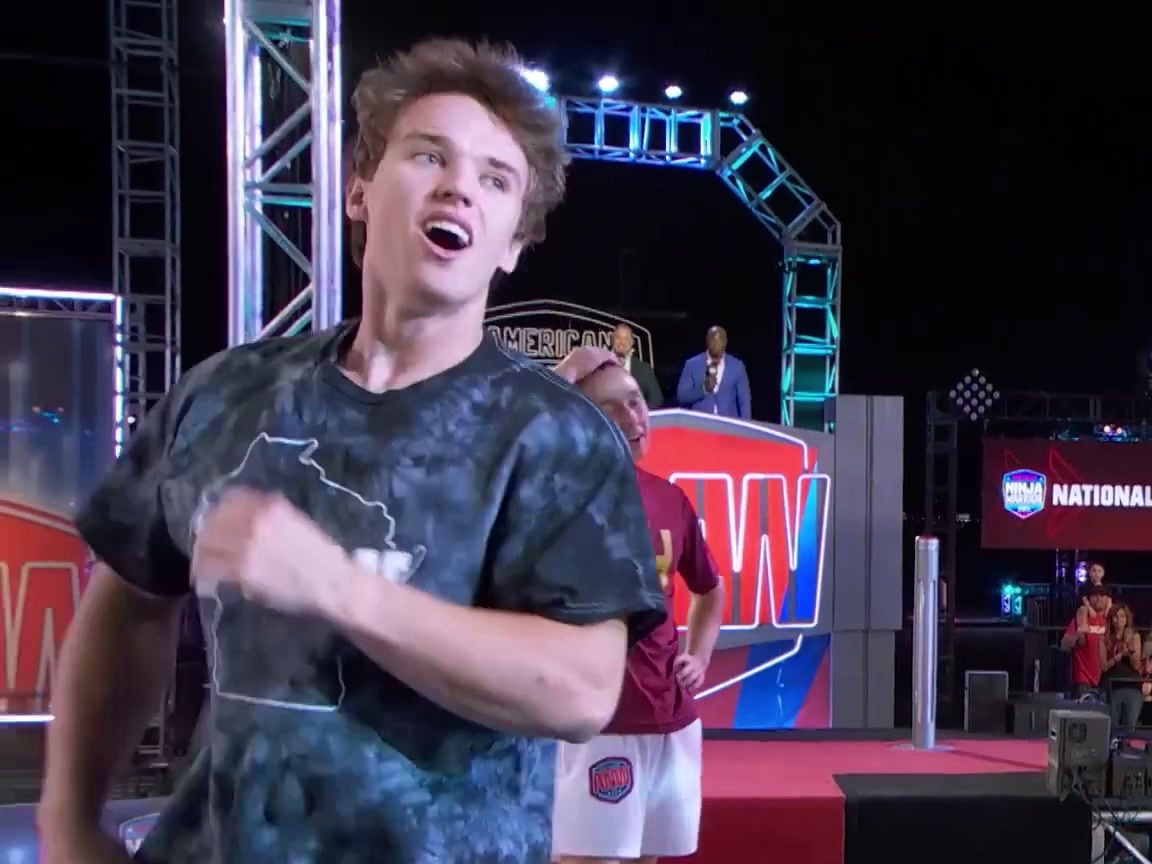 American Ninja Warrior: High School Friends Compete In Nail-Biting Race