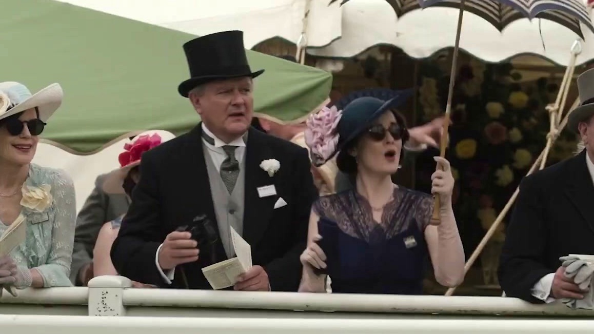 Downton Abbey: The Grand Finale: Locations (Featurette)