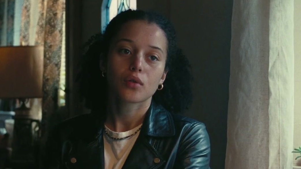 One Battle After Another: Chase Infiniti Is Willa Ferguson (Featurette)