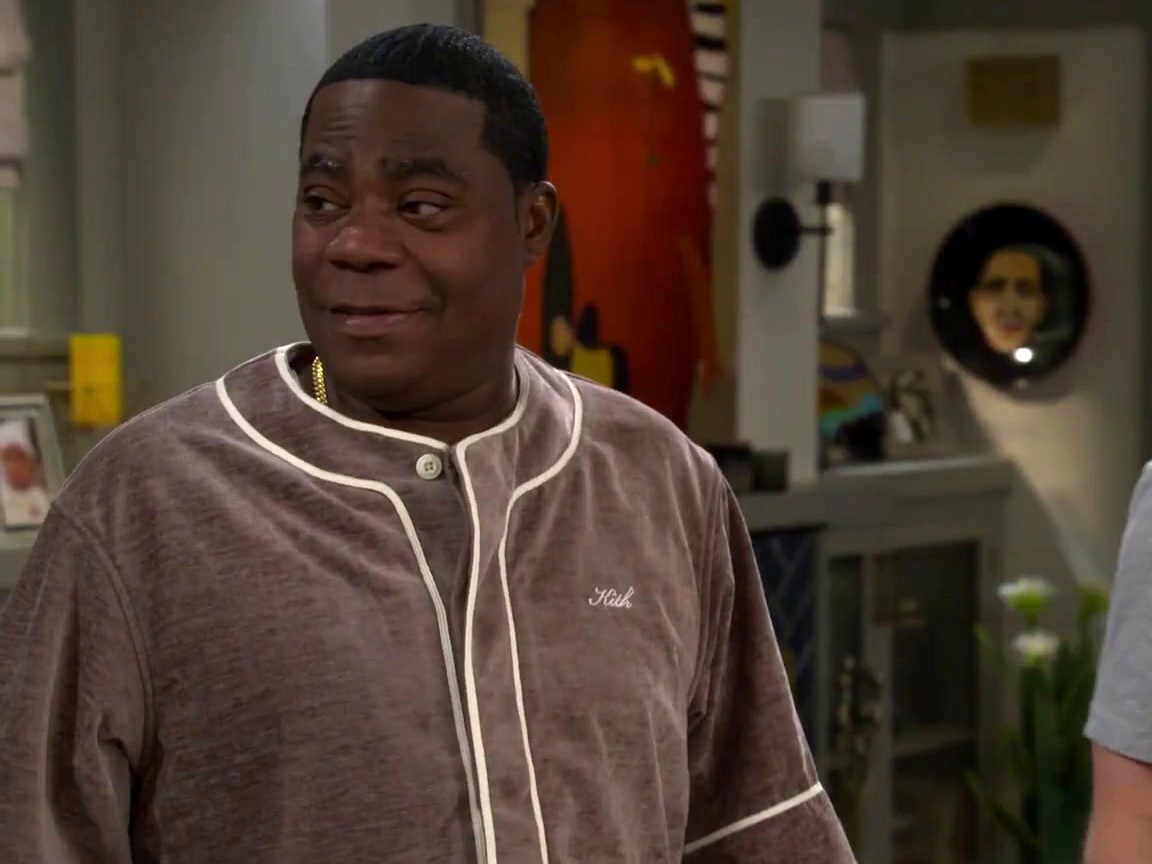 The Neighborhood: Welcome To Family Value