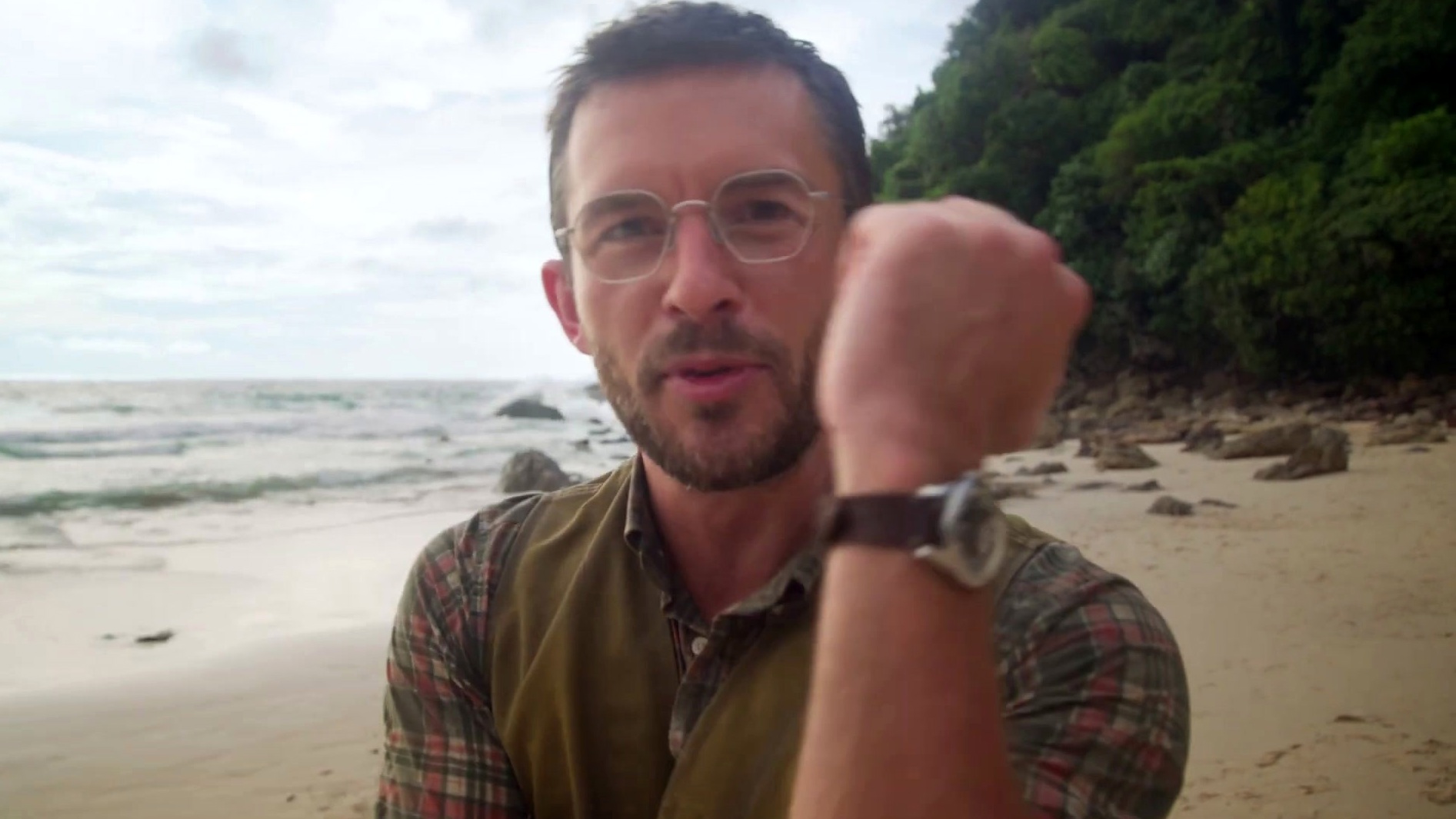 Jurassic World Rebirth: Filming In The Wild (Australia Featurette)
