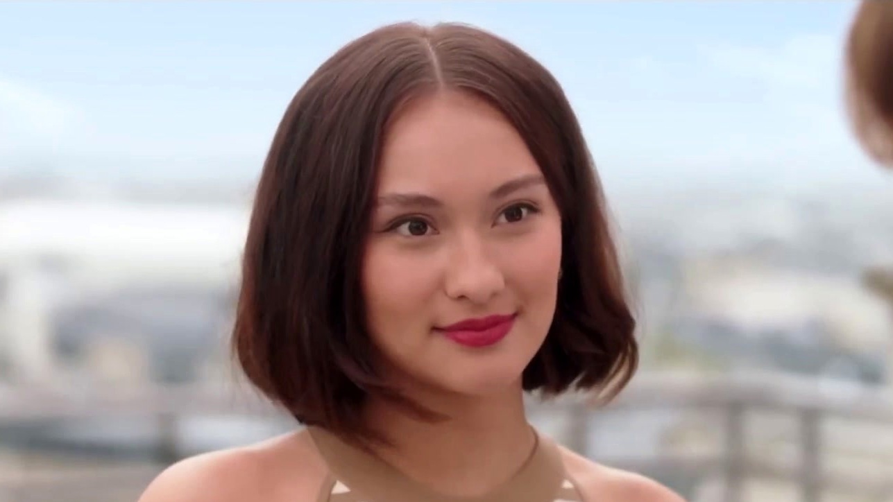 The Summer I Turned Pretty: Belly Takes Conrad To Her Paris Rooftop
