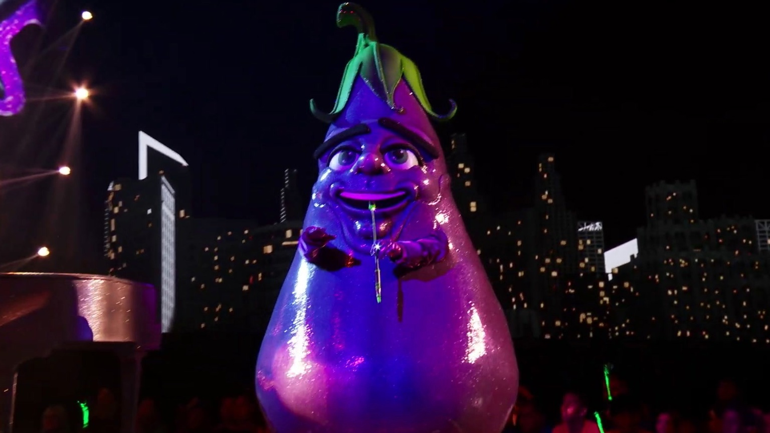 The Masked Singer: Eggplant Performs Rocket Man