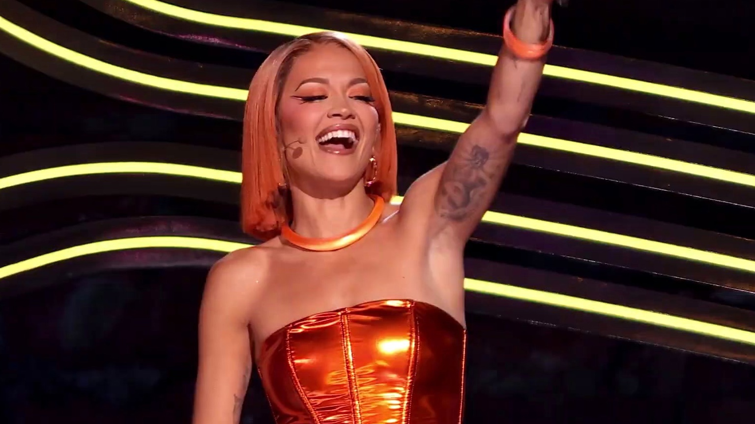 The Masked Singer: Galaxy Girl Performs Just A Girl