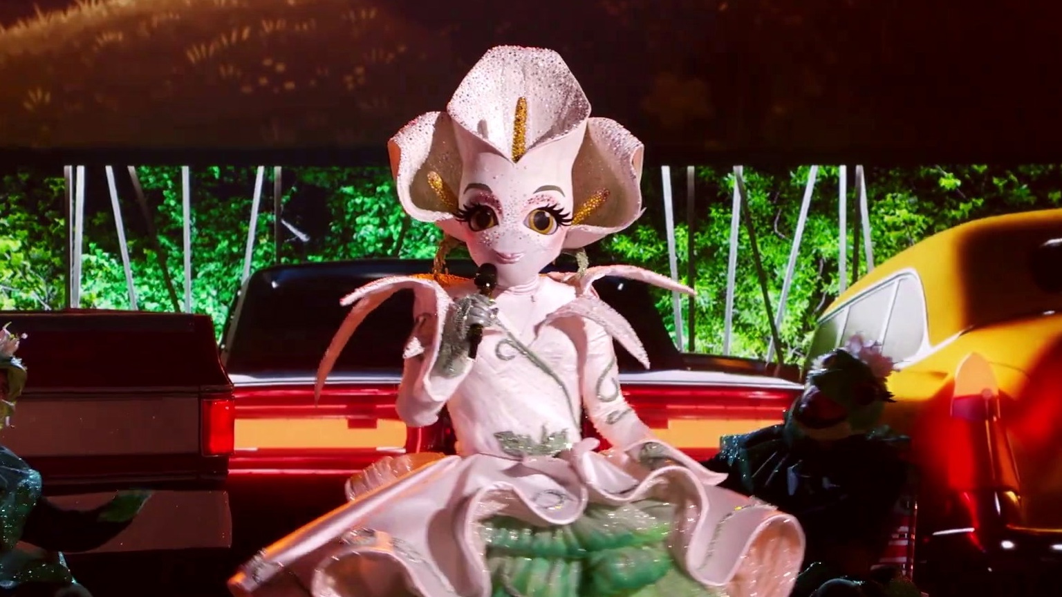The Masked Singer: Calla Lily Performs Jack & Diane