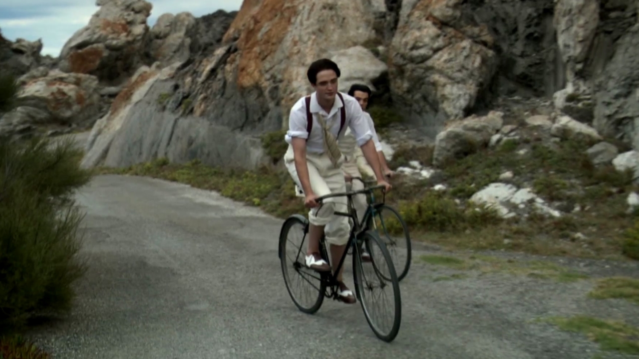 Little Ashes