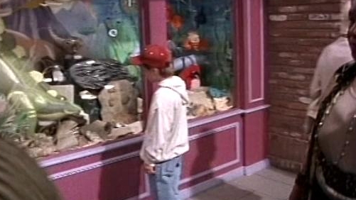 Homicide: Life On The Street: A Doll's Eyes