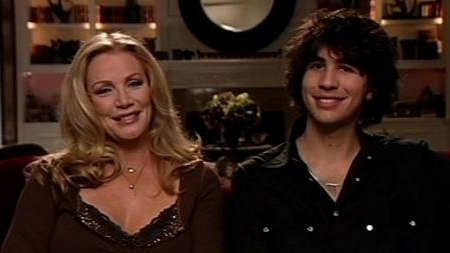 Gene Simmons Family Jewels: Shrinkwrapped