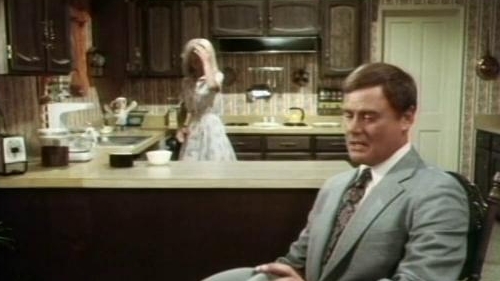 Knots Landing: Community Spirit