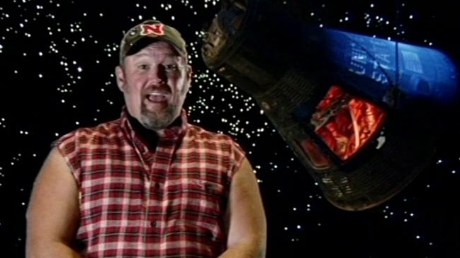 Only In America With Larry The Cable Guy: Larry Is An Astronaut