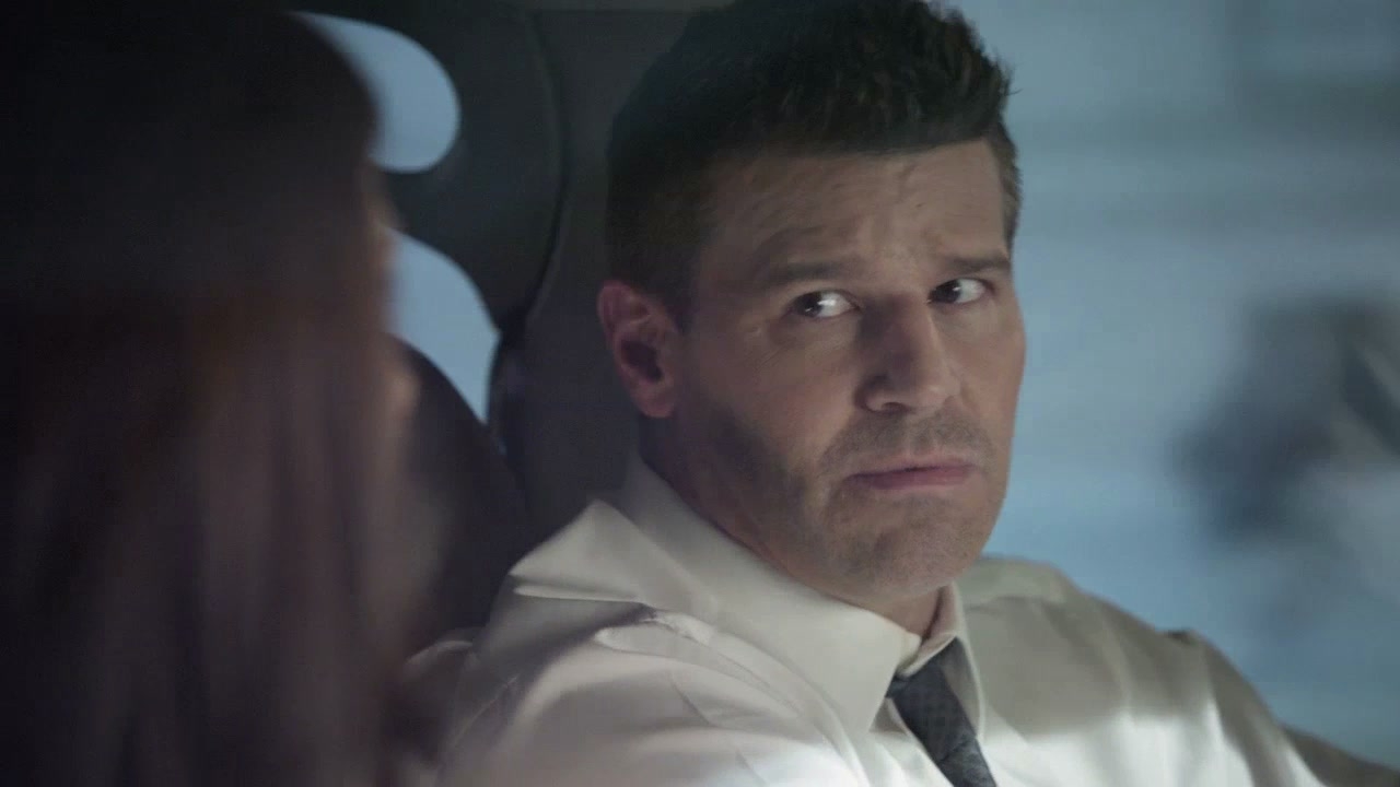 Bones: Booth And Bones Try To Figure It Out