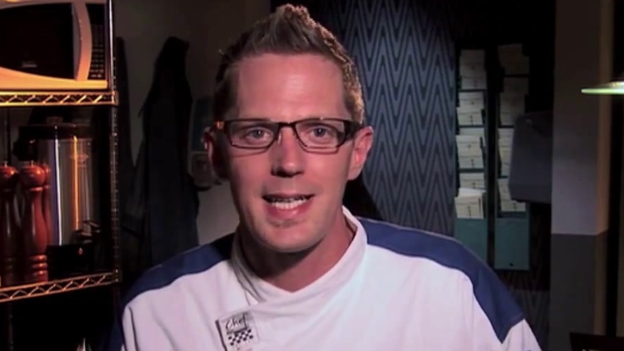 Hell's Kitchen: Nineteen Chefs Compete