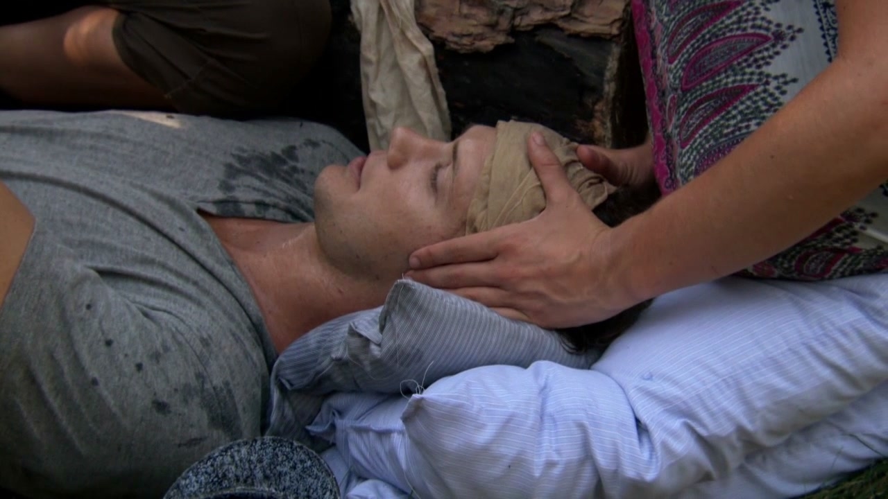 Siberia: Johnny cuts his finger