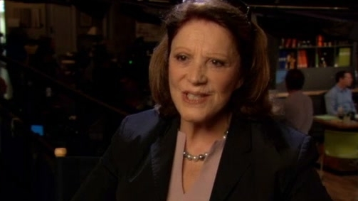 Sean Saves The World: Linda Lavin
