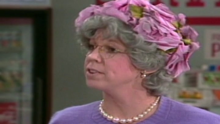 Mama's Family: Supermarket