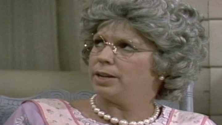 Mama's Family: Fly Naomi