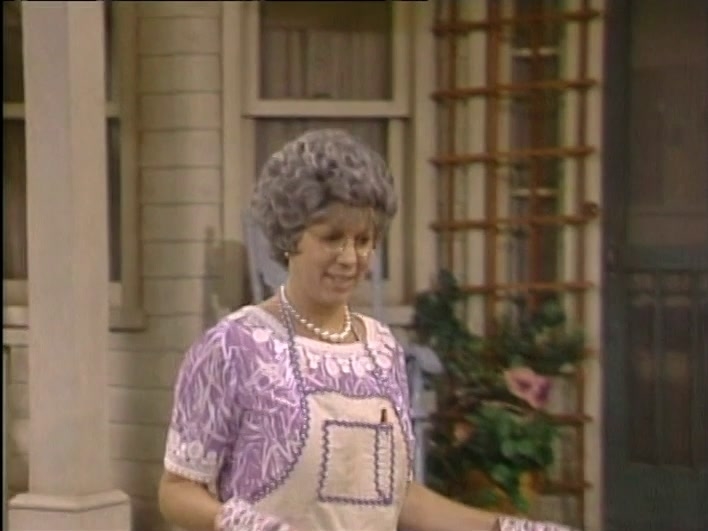 Mama's Family: War Of The Roses