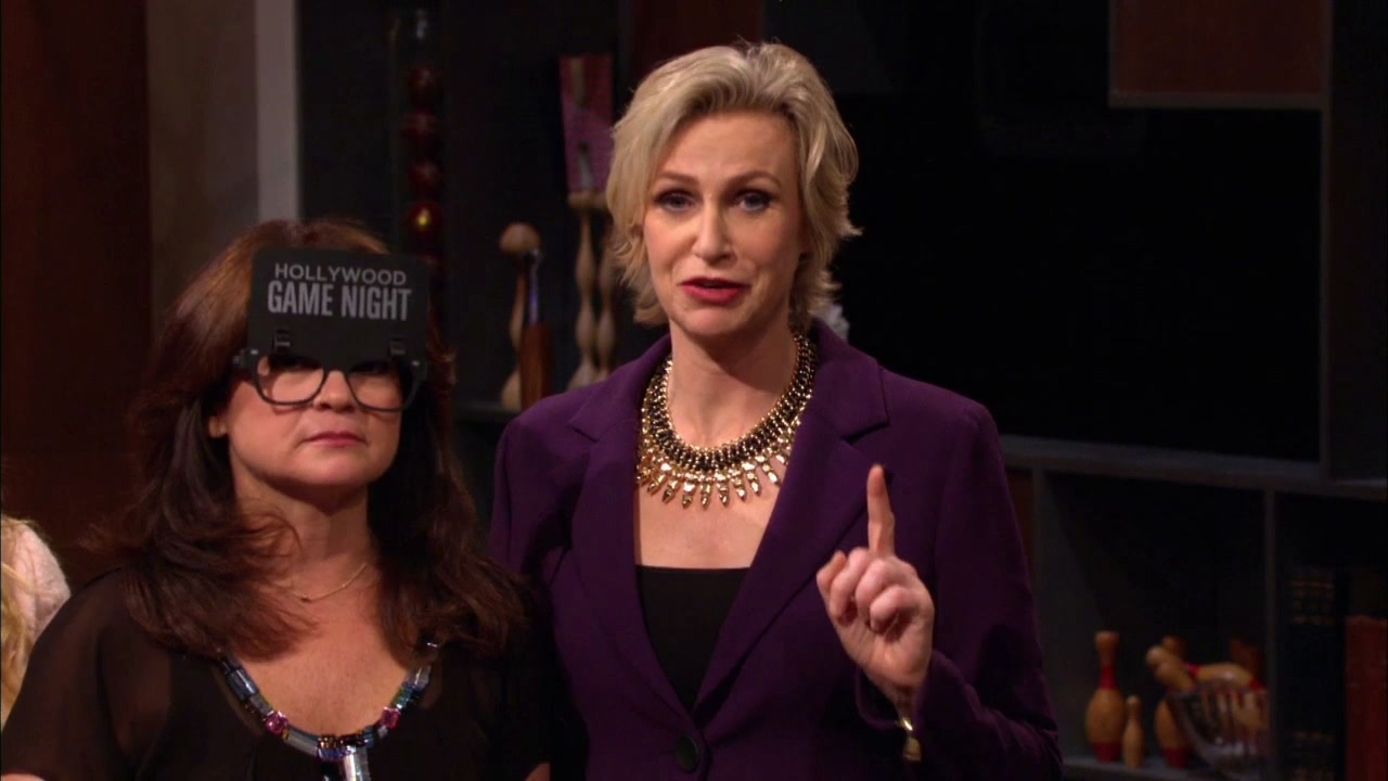Hollywood Game Night: Party Boys Vs. Game Night Girls