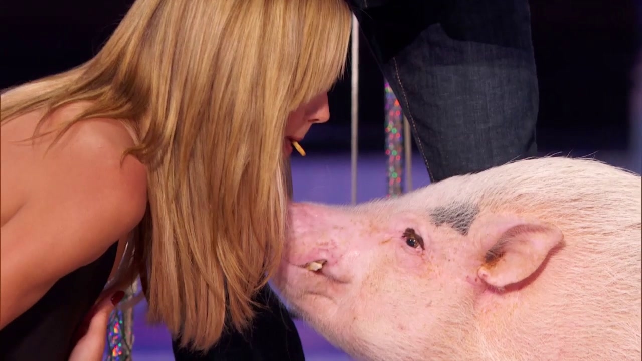 America's Got Talent: Judges Talk About Heidi