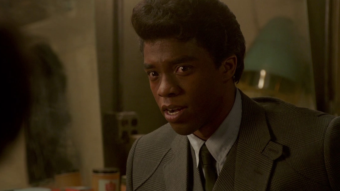 Get On Up: James Talks To His Mom In The Apollo Dressing Room