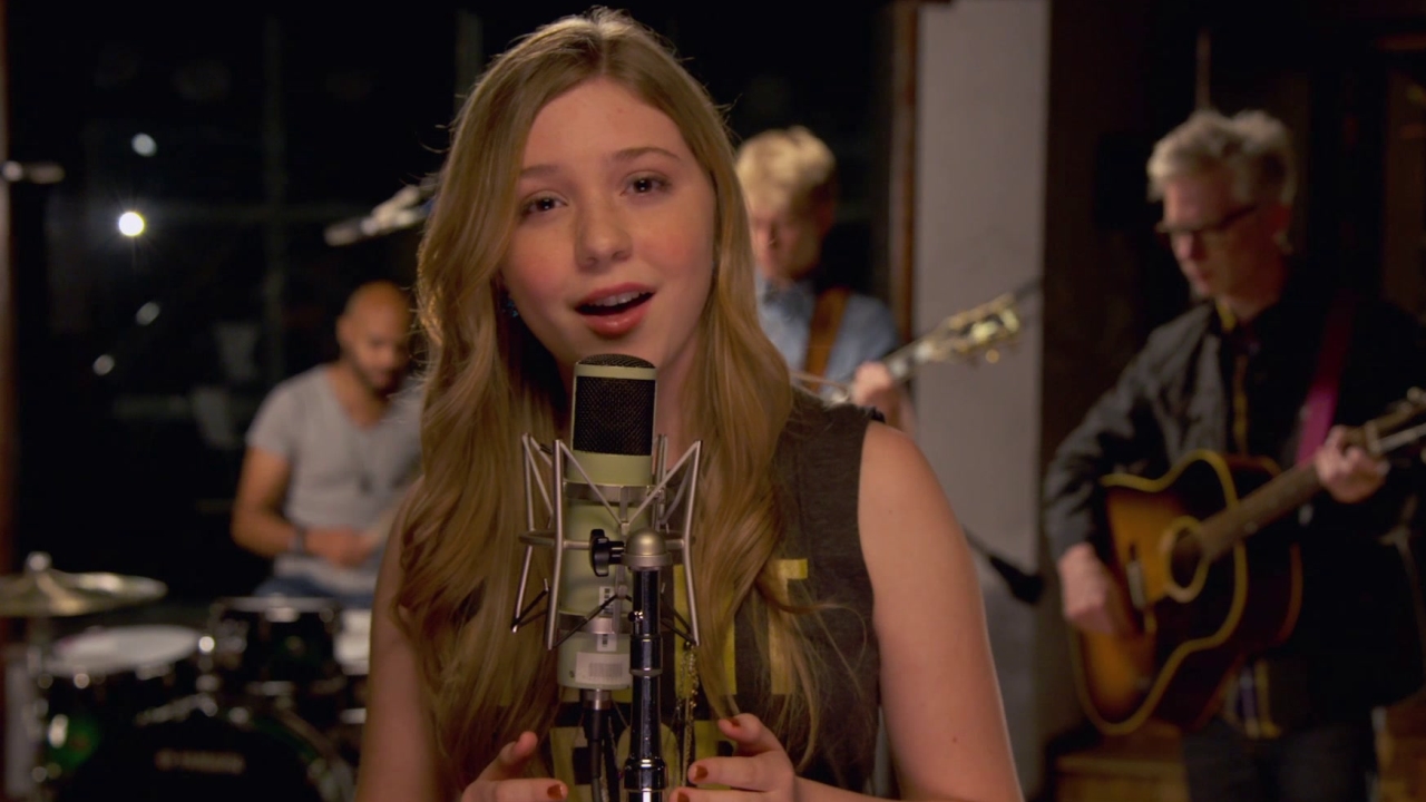 Dolphin Tale 2: Brave Souls (Music Video)