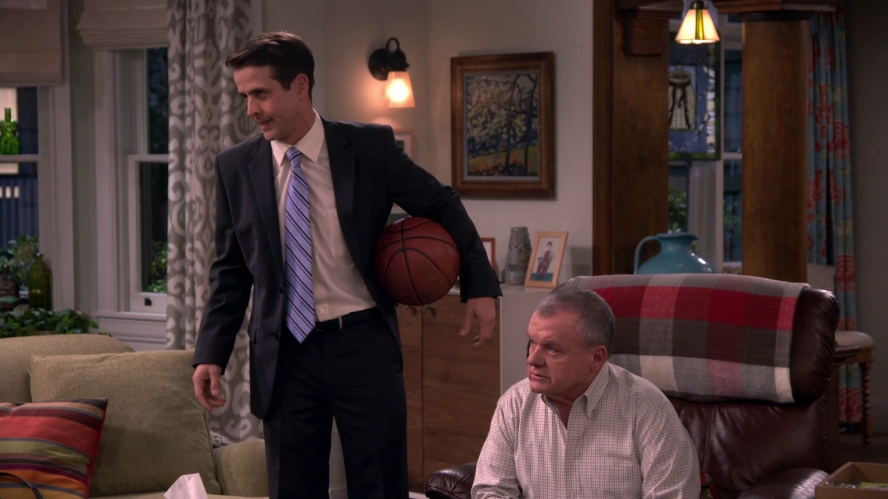 The Mccarthys: That Suits A Little Tight Sean