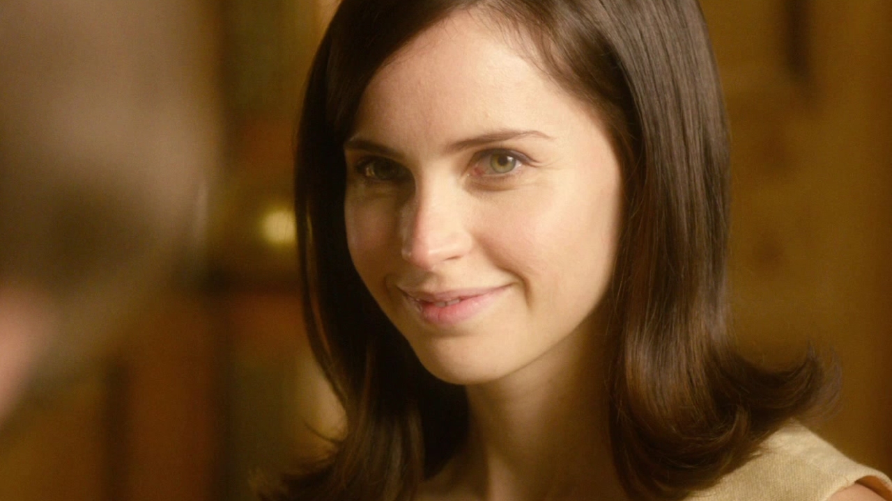 The Theory Of Everything: Meeting Of The Minds (Featurette)