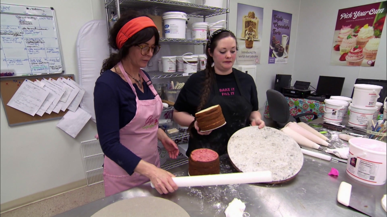 Undercover Boss: Let's Make A Cake