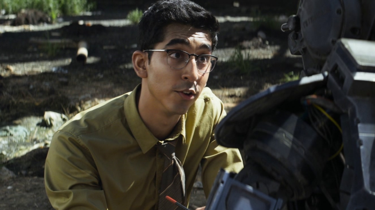 Chappie: The World's First Thinking Robot (Featurette)