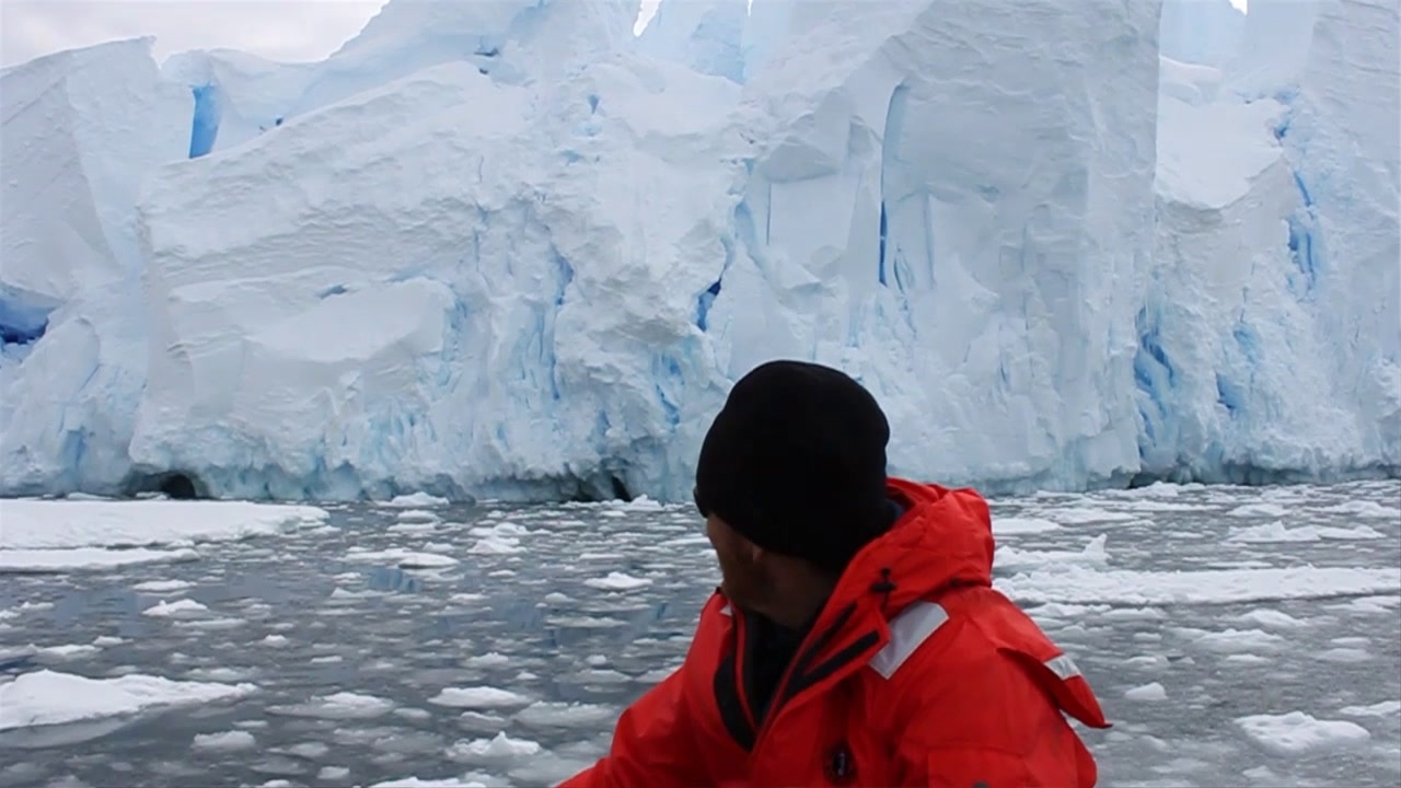 Antarctic Edge: 70 Degrees South