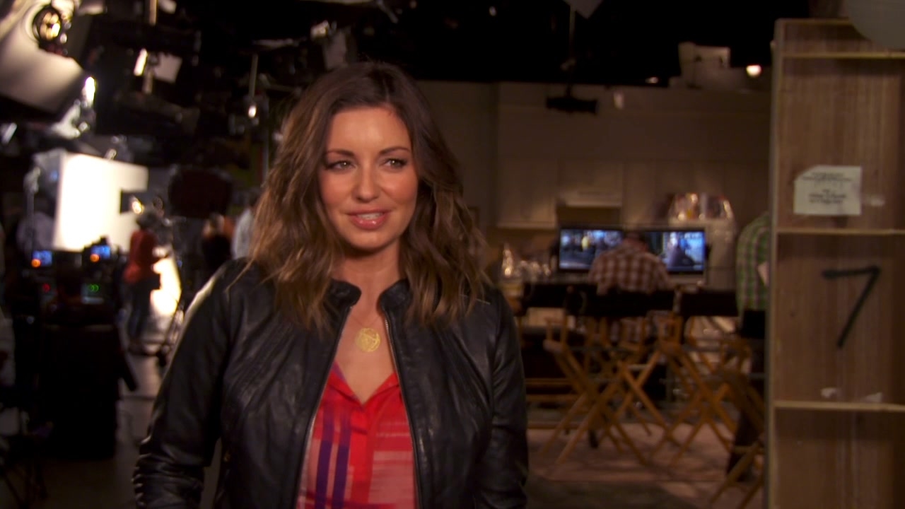 Undateable: A Live Show Walks Into A Bar, Part 1