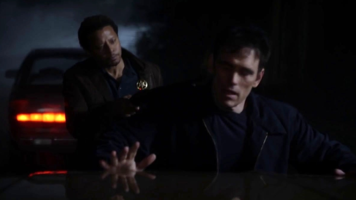 Wayward Pines: Put Your Hands On Top Of The Hood