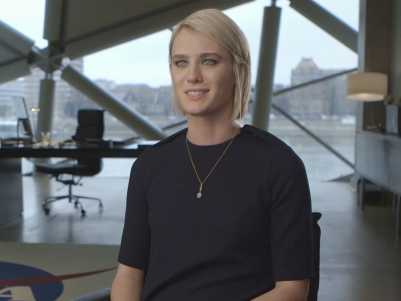 The Martian: Mackenzie Davis Talks About Her Character