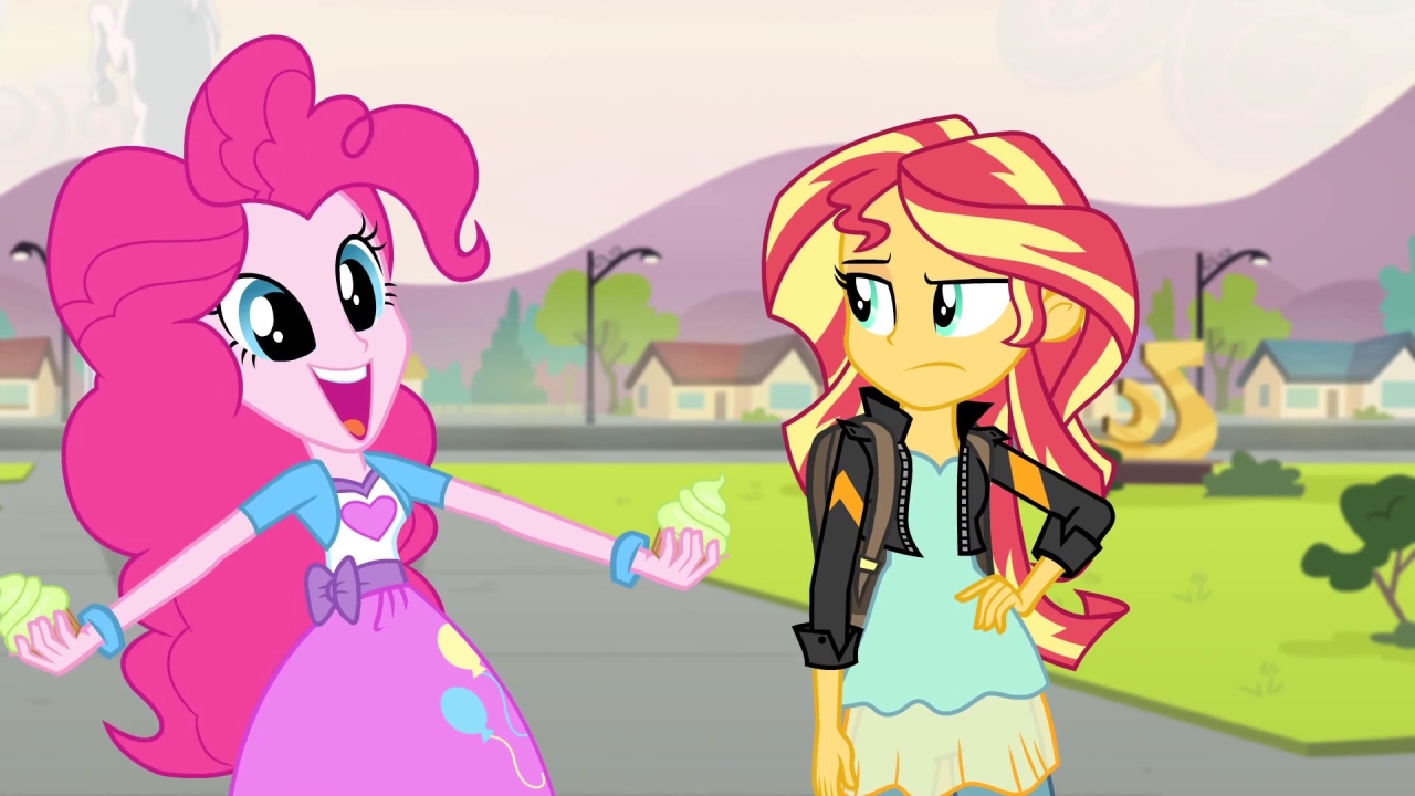 My Little Pony Equestria Girls: Friendship Games: Sunset And The Group Meet