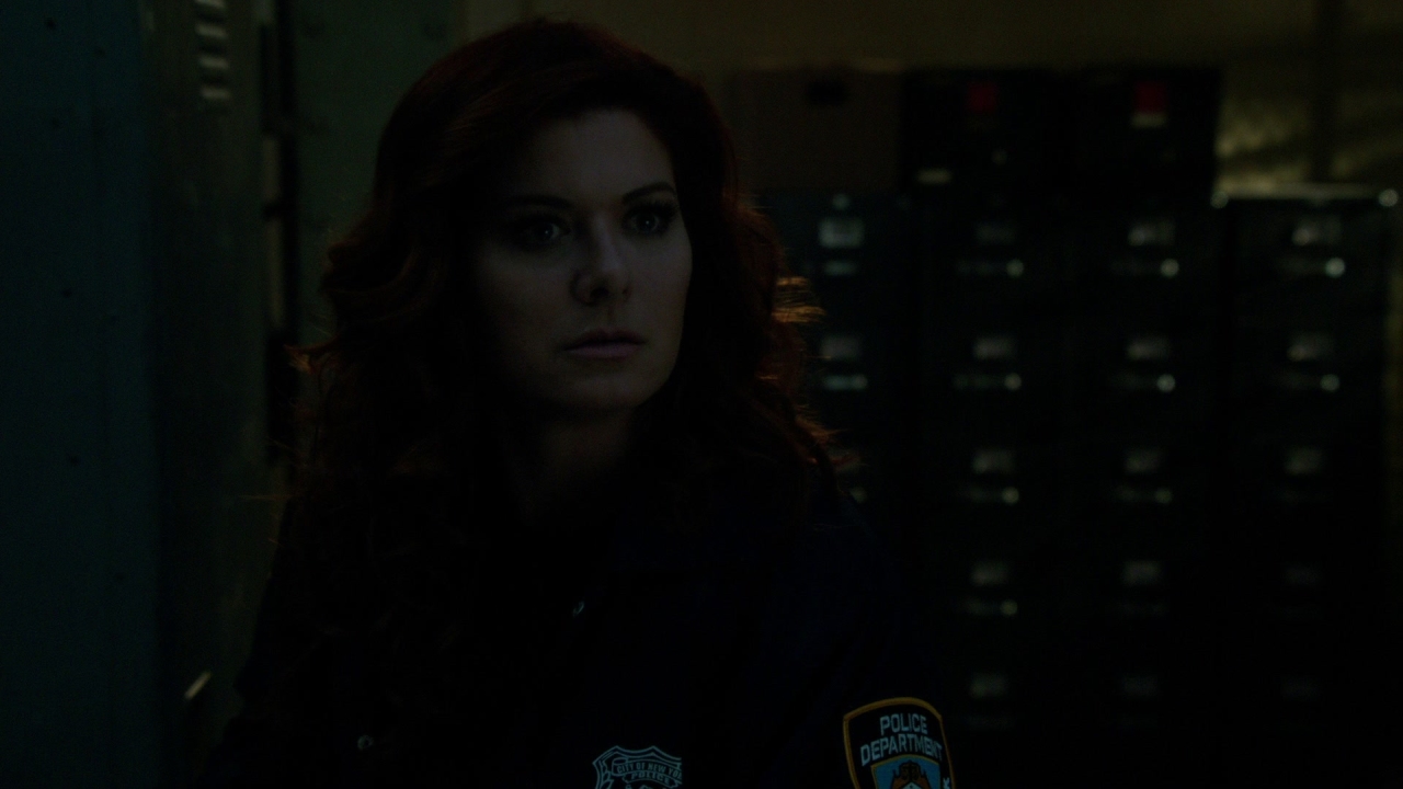 The Mysteries Of Laura: Get Back!