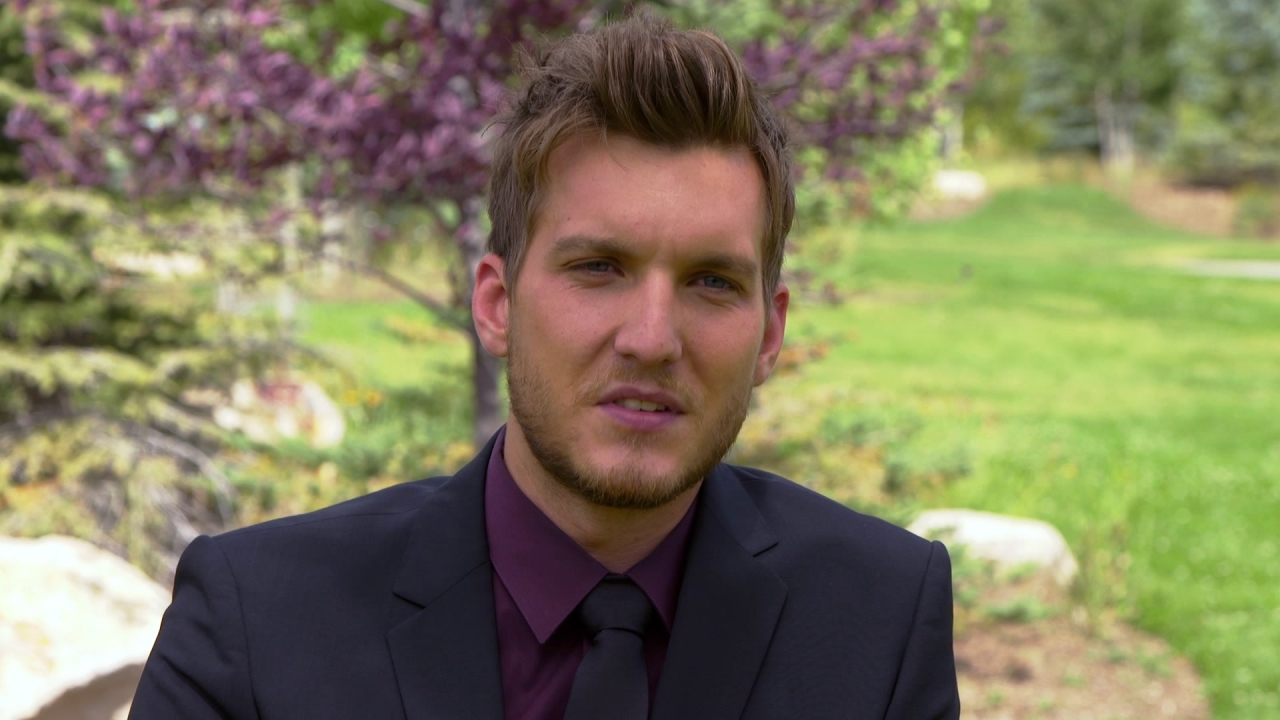 Blood & Oil: Scott Michael Foster On The Shows Premise