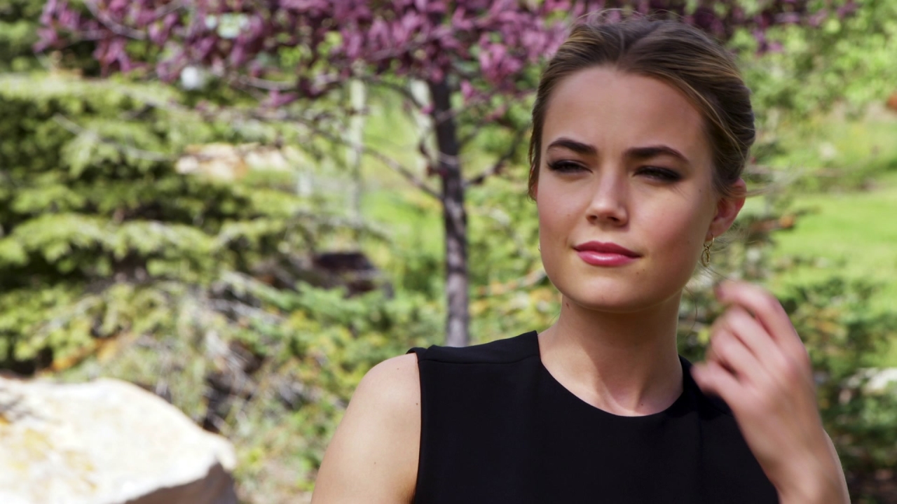 Blood & Oil: Rebecca Rittenhouse On Chace Crawford