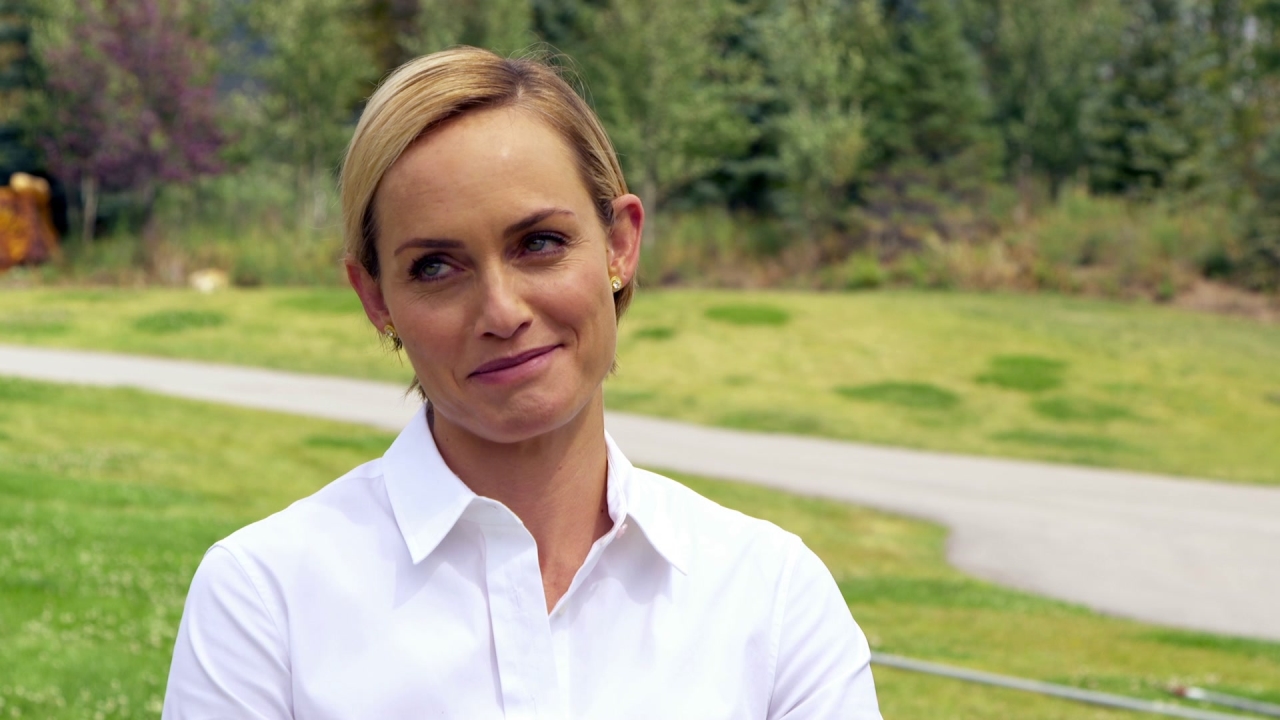 Blood & Oil: Amber Valletta On Her Character
