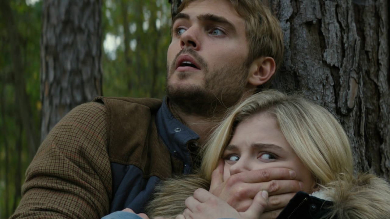 The 5th Wave: Woods Chase
